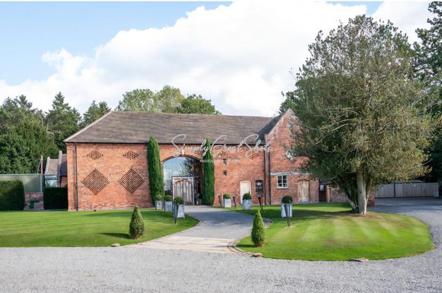 Shustoke Farm Barns - Cripps & Co - 3