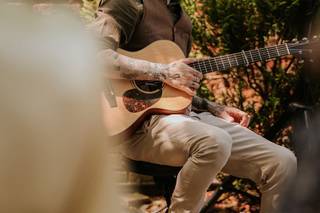 Maple & Ore - Solo Acoustic Guitar - 1