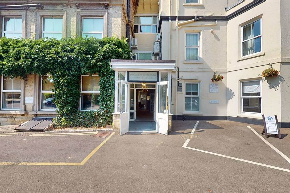 The Spa Hotel 3d tour