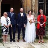 LuxuriousIvoryCakes8