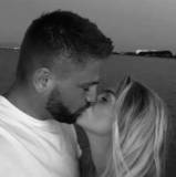 Romanticgoldcakes27229