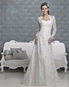 Amanda Wyatt "Olga" wedding dress and Jo Barnes "Grace" side head band