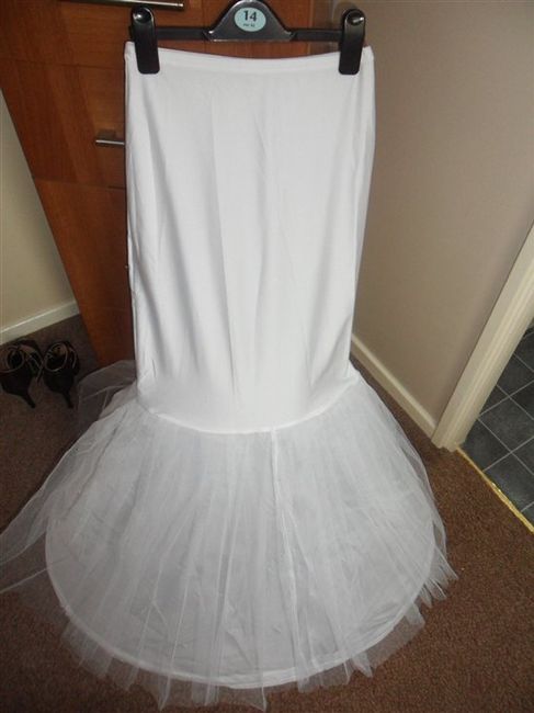 Re: For Sale - FISHTAIL/MERMAID PETTICOAT UNDERSKIT WEDDING HOOP - Fits Size 10 to 14