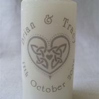 Re: HIB?? does anyone sell / make personalised unity candles / personalised candles???