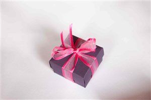 * * For Sale: Umbrellas, Cake Stand, Candles, Favour Boxes, Mirror Plates, Flip-Flops And More! * *