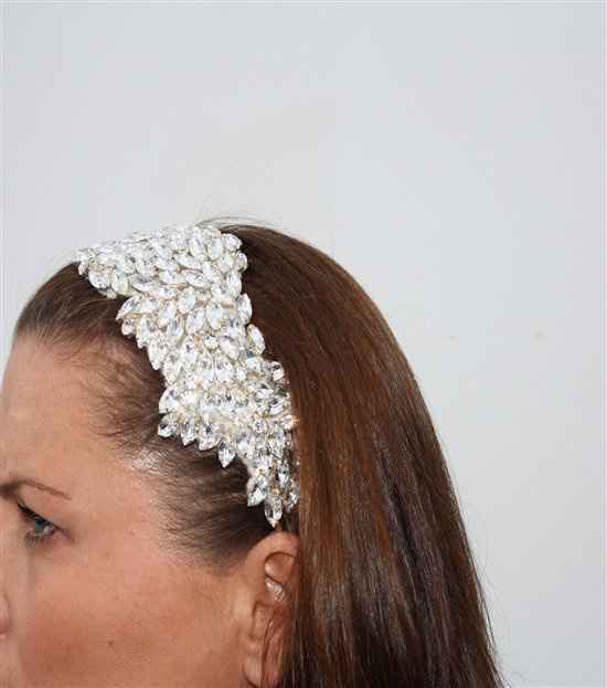 Re: Desperatly wanted the Jenny Packham Acacia II Wedding Headpiece
