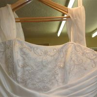 Re: I have my dress!!!!!! With pics!!