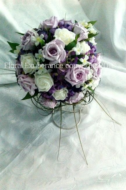 Re: Vintage silk bouquet