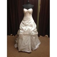 Wedding dress- Essense of Austalia 