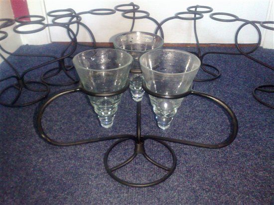 Re: Lots for Sale after my wedding! Centrepieces, Flowers, Petals, Me To You Cake Topper & some Burg