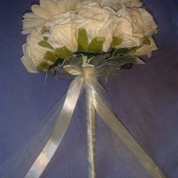 Re: Lots for Sale after my wedding! Centrepieces, Flowers, Petals, Me To You Cake Topper & some Burg