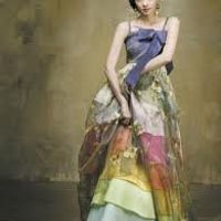 Re: Who hasn't gone for a 'traditional' dress? Care to flash?!