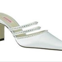Re: Flash me your wedding shoes please