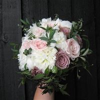 Re: Flowers - the girls bouquets, to be specific!