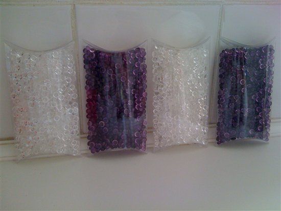 Table confetti - violet and clear drops