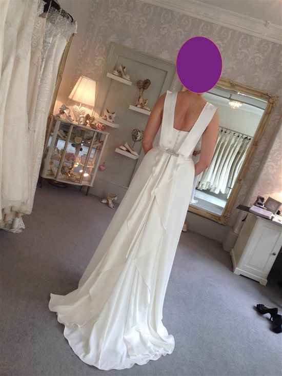 Going to 'meet' my dress later! now with **FLASHES**