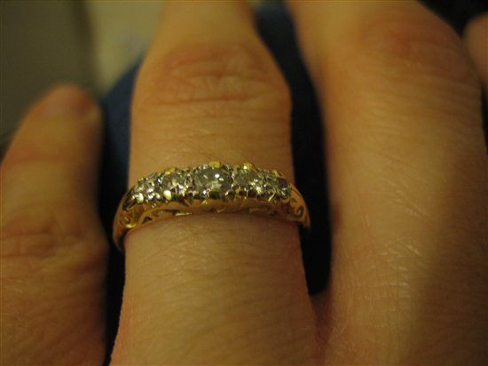 Re: engagement ring *flash*