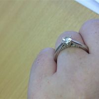 Re: Engagement ring *flash*, anyone else want to join in? :)