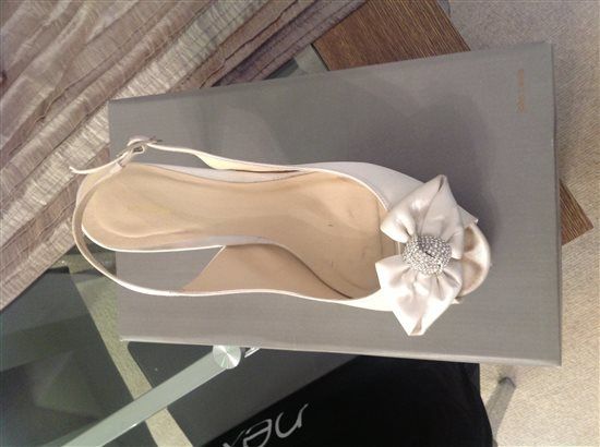 Bridesmaid dress, hoop, shoes, garter & sweetie bags