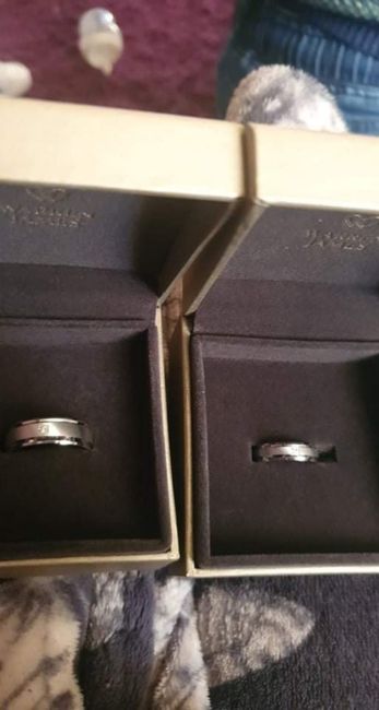 Share your engagement ring and wedding stacks! 2