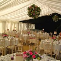 Re: Centrepiece ideas needed.... Loose vintage garden party theme