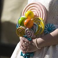 Re: wedding bouquets alternatives