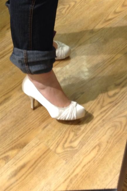 Re: lets all flash our wedding shoes!!!