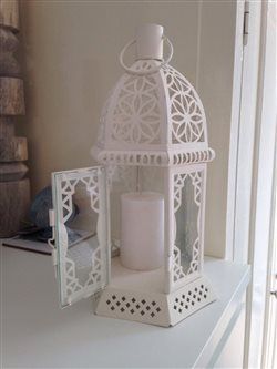 15 white decorative lanterns for table centrepieces