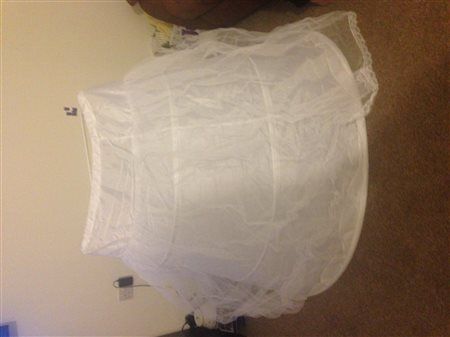 A few wedding items for sale - Veils and Hoop