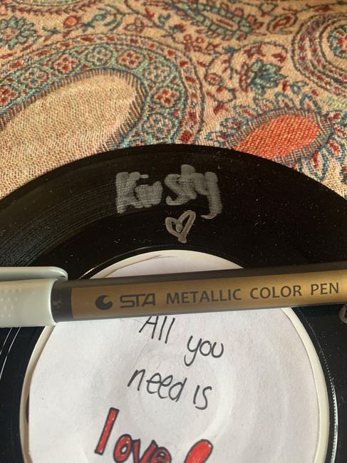 What pen is used to write on vinyl records? - 1