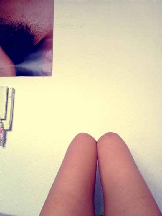 Re: Hot Dogs or Hot Legs>?