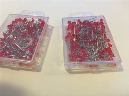 Winter/Burgundy wedding accessories