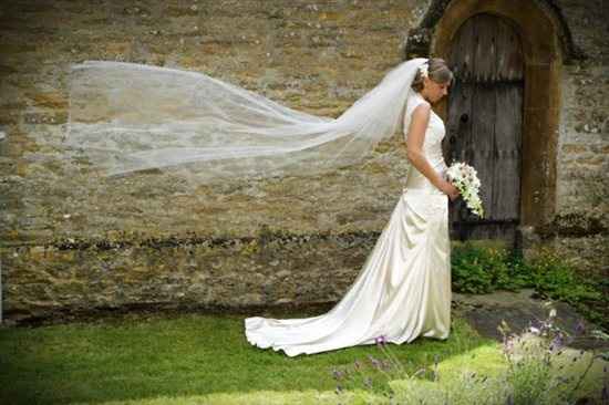 Re: Veils... Can you flash/describe yours please or just make suggestions, I'm struggling - 27 days 