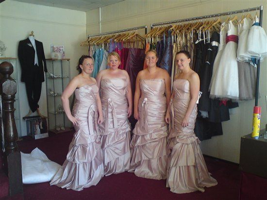 Bridesmaids dresses are in (with flash)