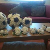 Re: Bridesmaids flowers???