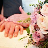 **Flashes** married at last!