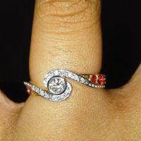 Re: Engagement ring *flash*, anyone else want to join in? :)