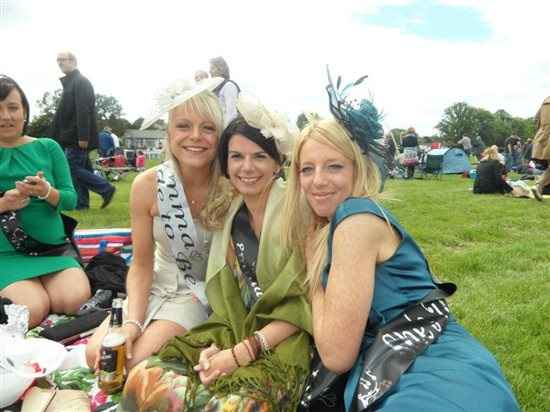 Re: Ladies day at the races