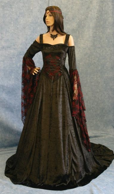 Re: How would you describe your dress? Include *flashes* if you want!