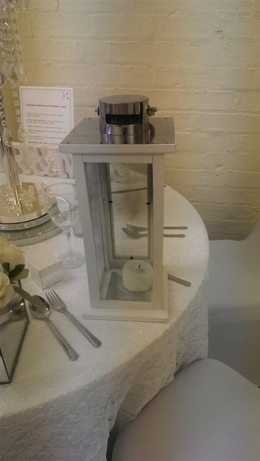 Re: Rectangle table centre pieces