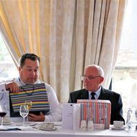 Re: OM'S Funny or non edited wedding pics??