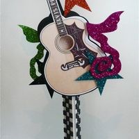 Re: In need of some inspiration/ideas for centrepieces.