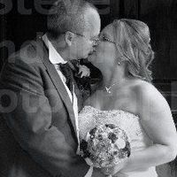 Happily Hitched - I'm back ! 