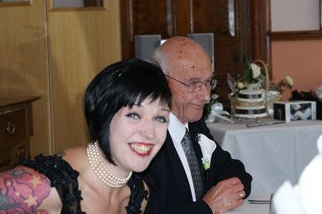 *Gothic Bride's Wedding report***22nd June 2011*Lots of flash* 
