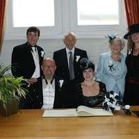 *Gothic Bride's Wedding report***22nd June 2011*Lots of flash* 