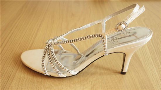 Various bridal accessories