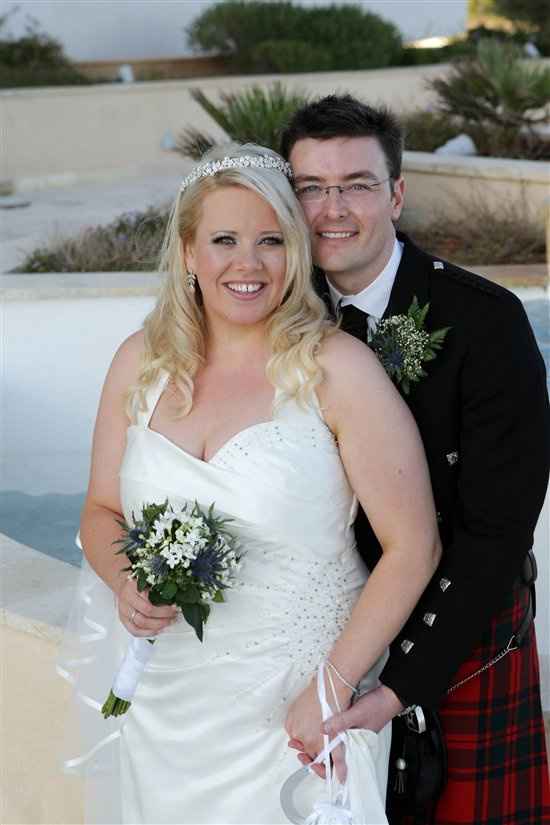 Re: To those that had their dresses made for them...