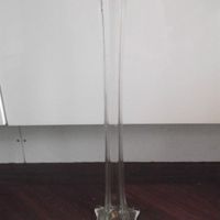 Re: 6x 40cm and 3x 50cm Tall Square Based Glass Lily Vases