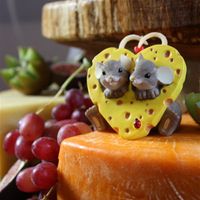 Re: Cake Toppers  - overrated??!