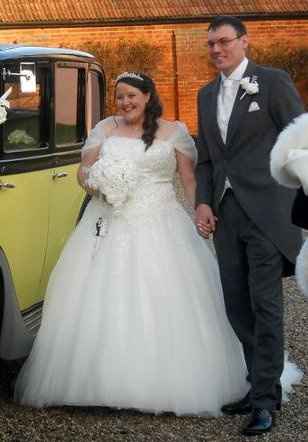 Re: Help!!! Can't try wedding dress on in my size!!!